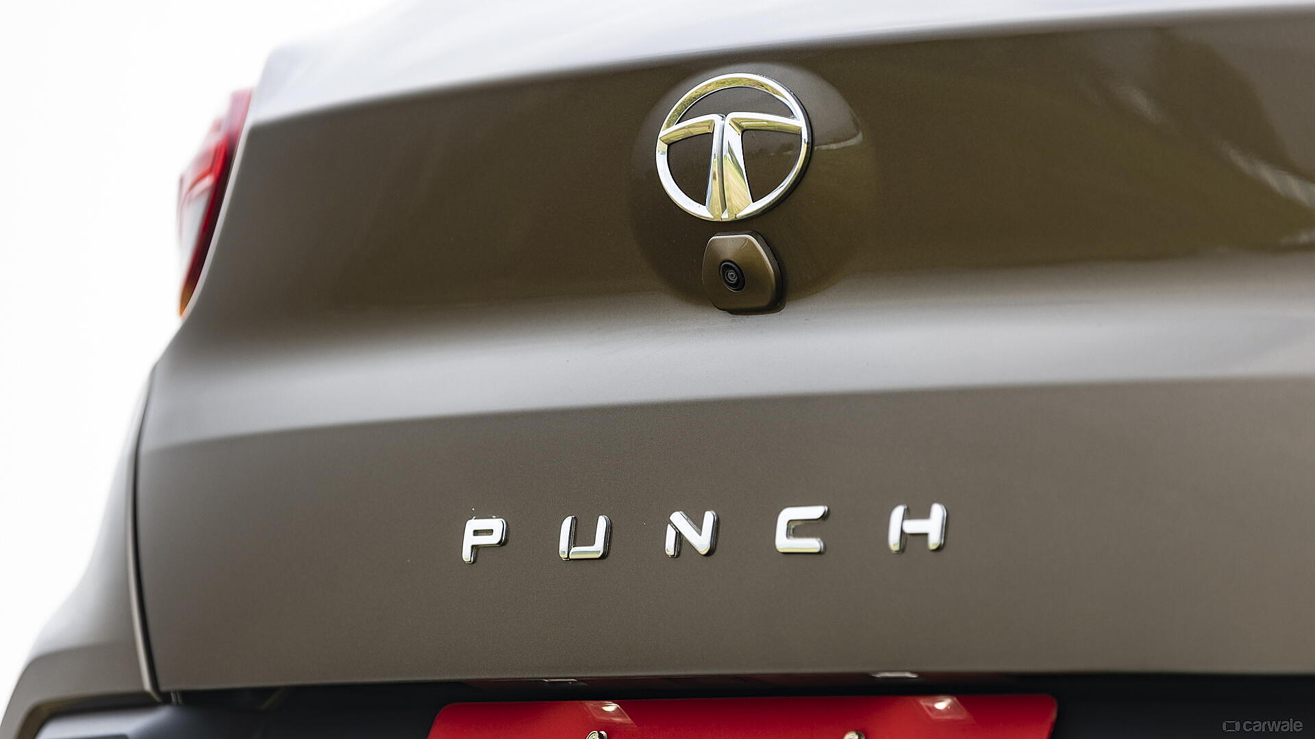 punch-ev-exterior-rear-logo