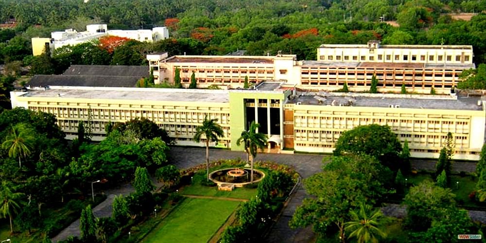  List of Top 10 best Engineering Colleges in Karnataka · 1. RVCE Bangalore - RV College of Engineering · 2. National Institute of Technology · 3. Ramaiah Institute of Technology