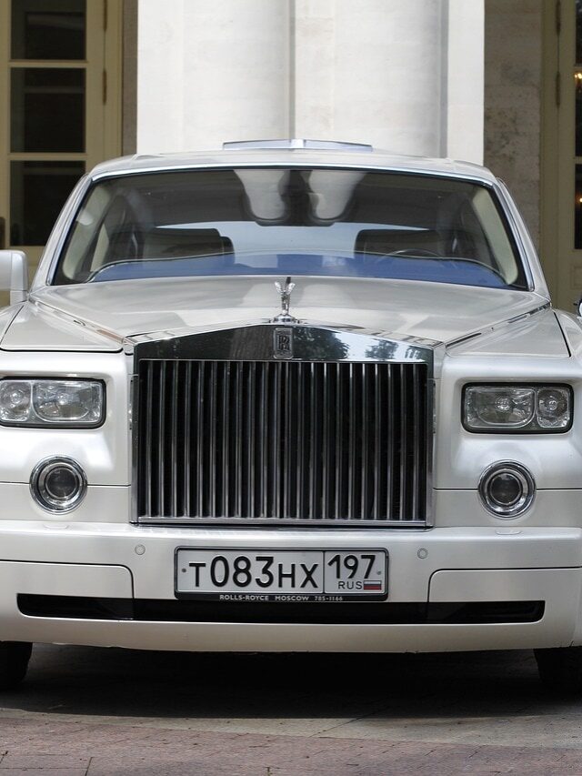 Rolls-Royce Spectre electric car
